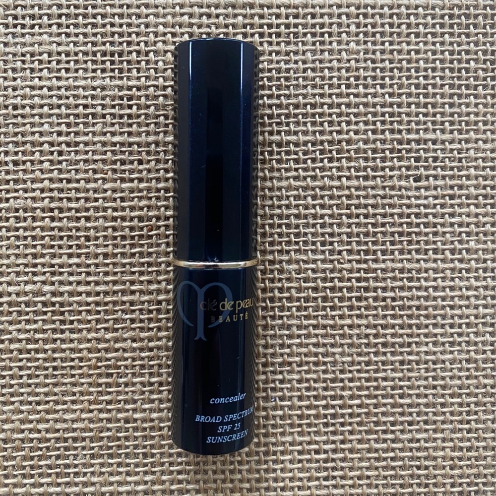 Cle de Peau Concealer Ivory
